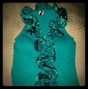 🚨FINAL SALE🚨Size Large Beautiful Ruffled Blouse